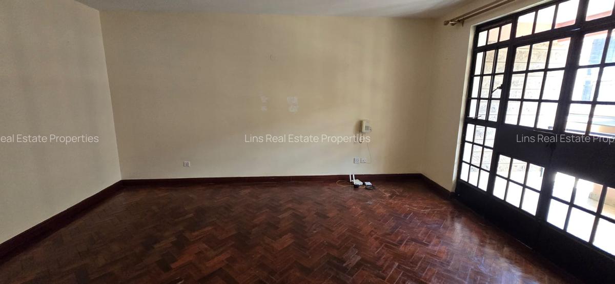 4 Bed Townhouse with En Suite in Lavington - 18