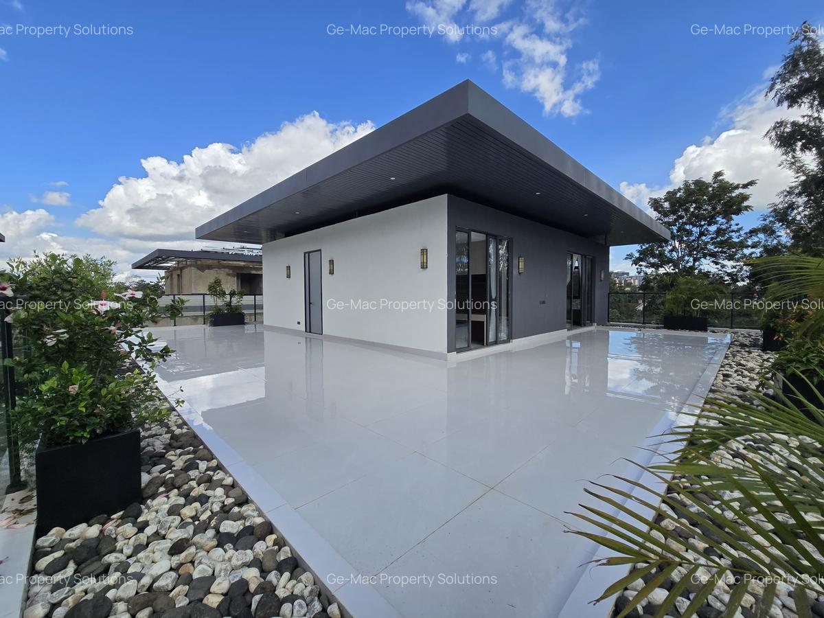 5 Bed Villa with En Suite in Lavington - 2