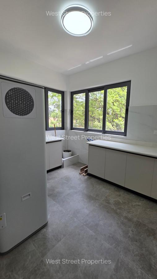 2 Bed Apartment with En Suite at Westlands - 9