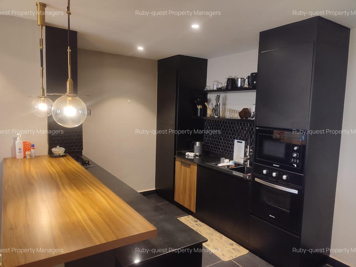 3 Bed Apartment with En Suite at Brookside - 6