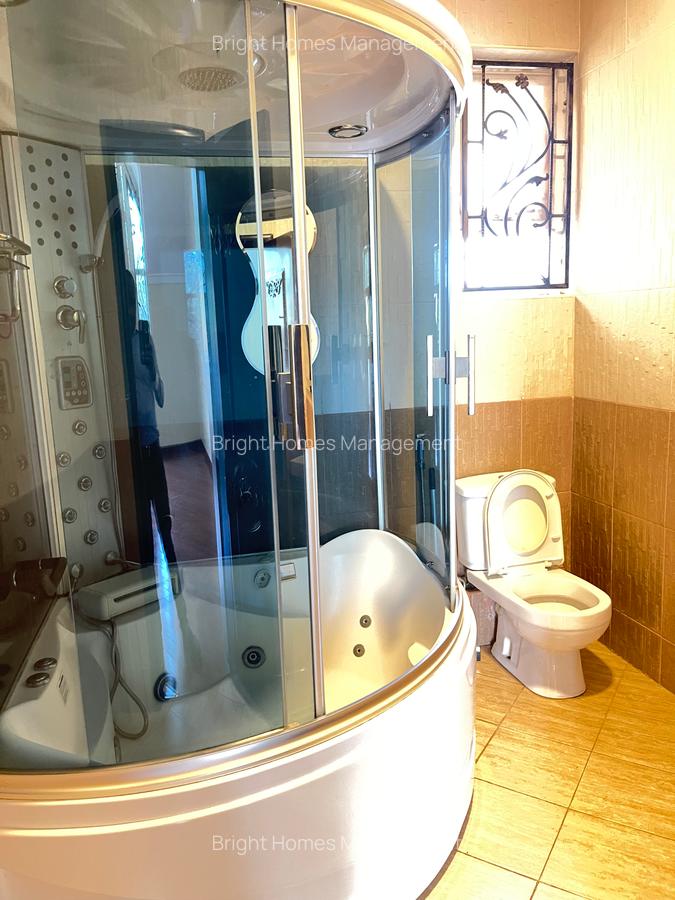 5 Bed Townhouse with En Suite in Lavington - 9