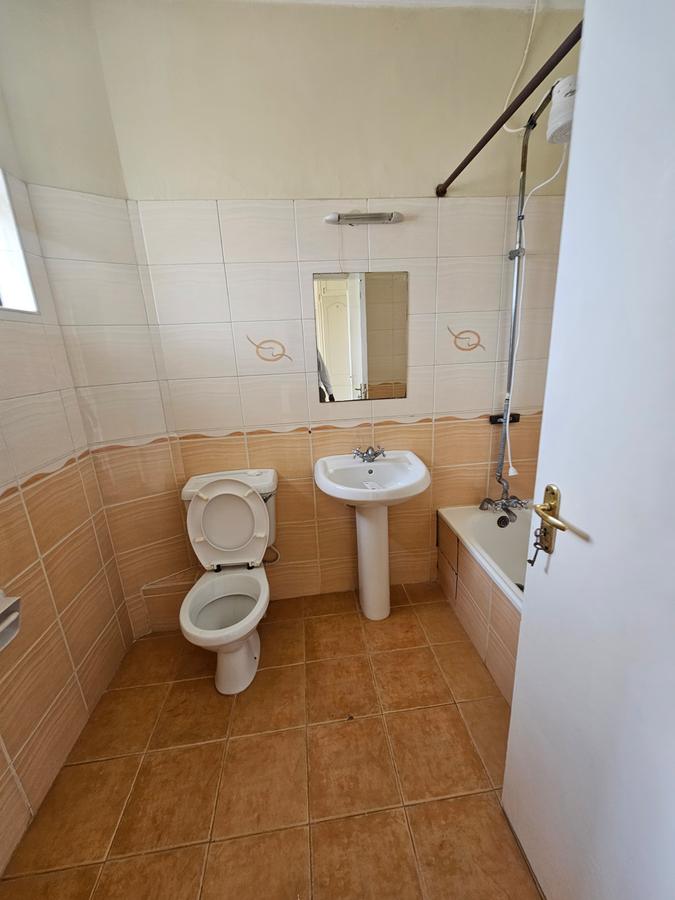 3 Bed Apartment with En Suite at Kilimani - 13