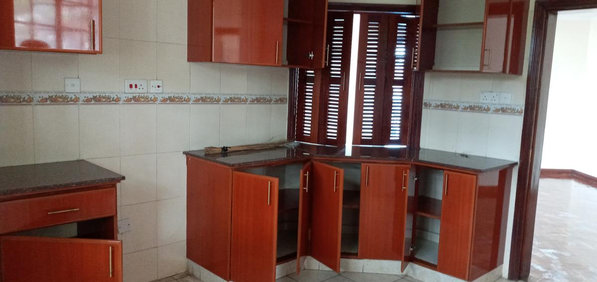 3 Bed Apartment with En Suite in Kileleshwa - 3