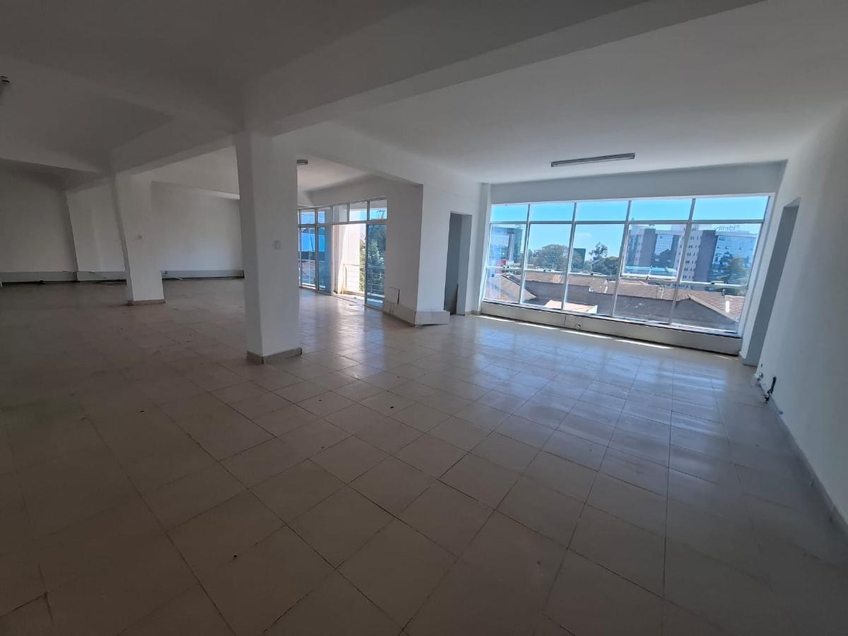 1,360 ft² Office with Service Charge Included in Westlands Area - 7