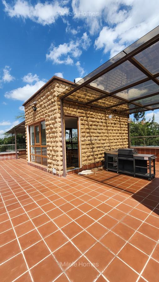 5 Bed Villa with En Suite in Lavington - 16