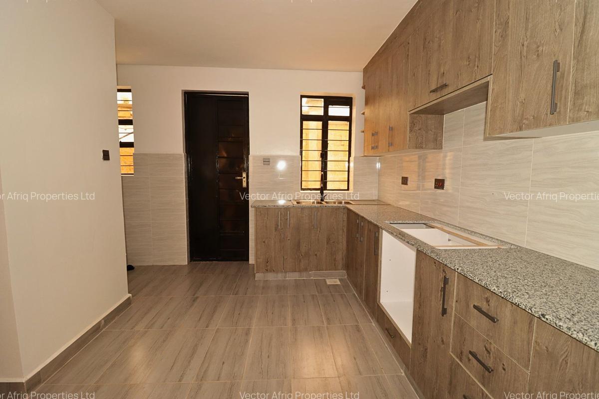 4 Bed Townhouse with En Suite in Ngong - 7