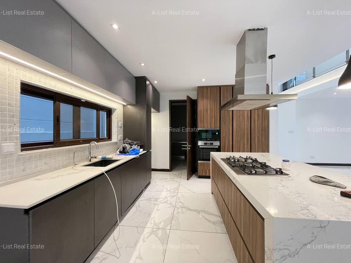 4 Bed Townhouse with En Suite at Peponi Road - 5