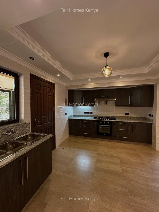 5 Bed Townhouse with En Suite at Muthangari Drive - 3