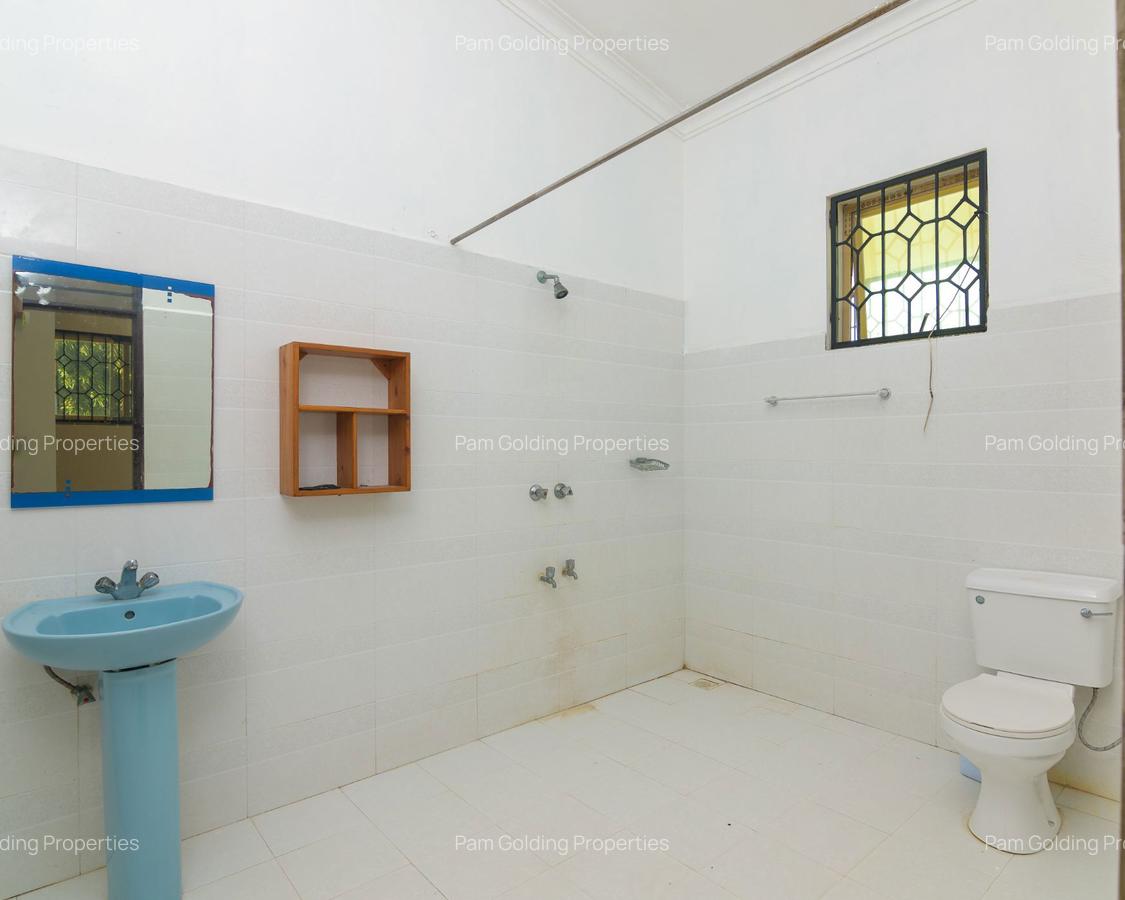 4 Bed Townhouse with En Suite in Shanzu - 14