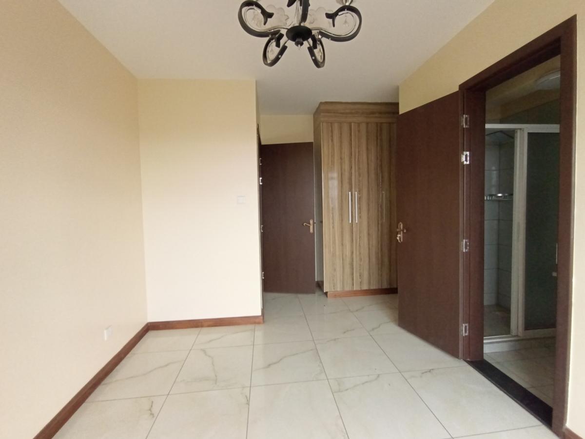 3 Bed Apartment with En Suite at Lavington Estate Nairobi - 4