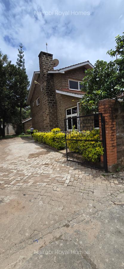 5 Bed Townhouse with En Suite at Lavington Mall - 4