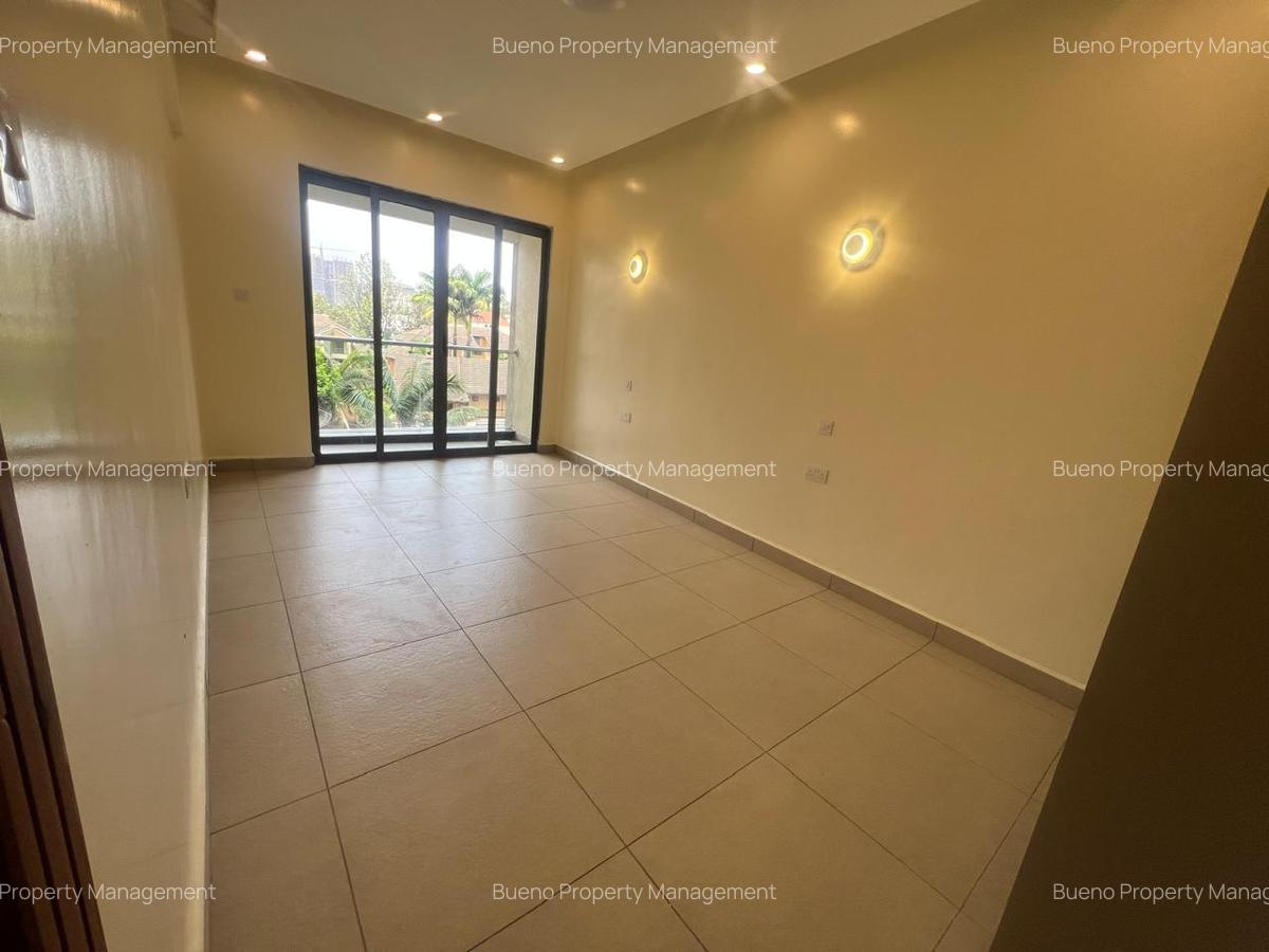 1 Bed Apartment with En Suite in Kilimani - 4