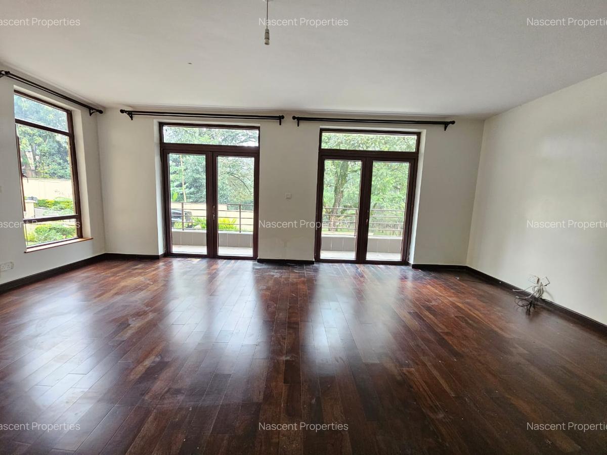 5 Bed Villa with En Suite in Lavington - 17