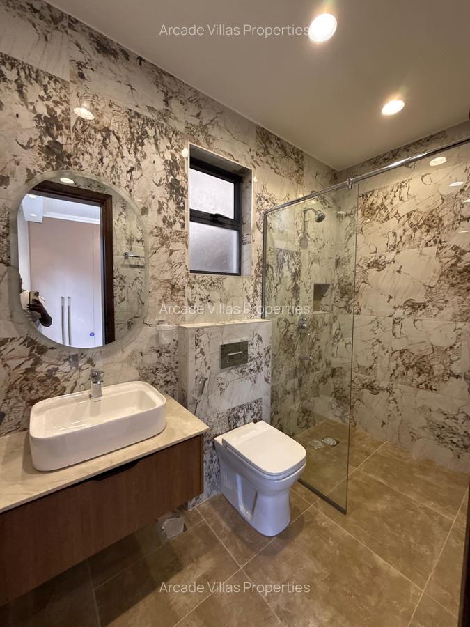 2 Bed Apartment with En Suite in Brookside - 15