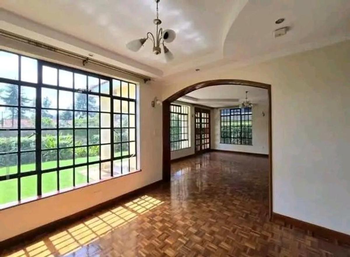 4 Bed Townhouse with En Suite in Lavington - 7