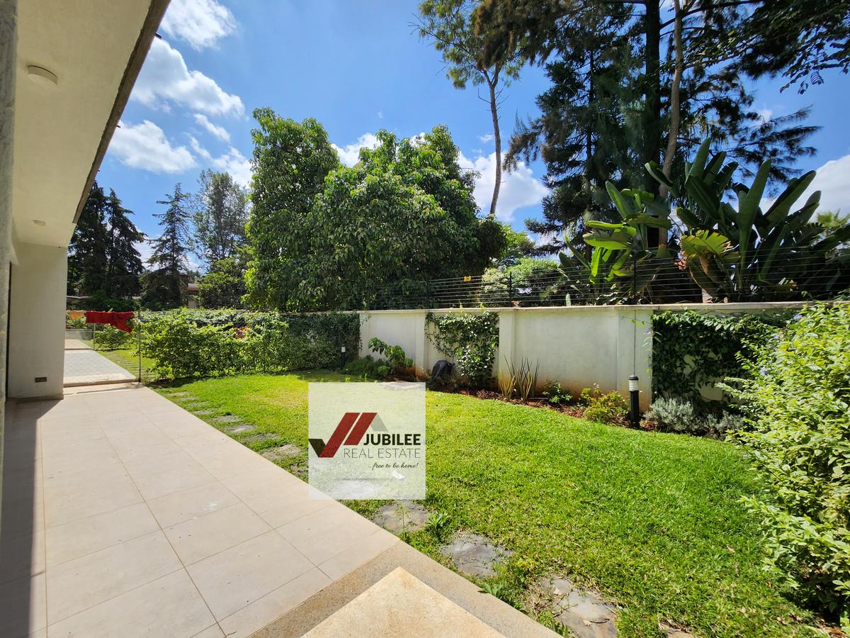 4 Bed Villa with En Suite in Lavington - 5