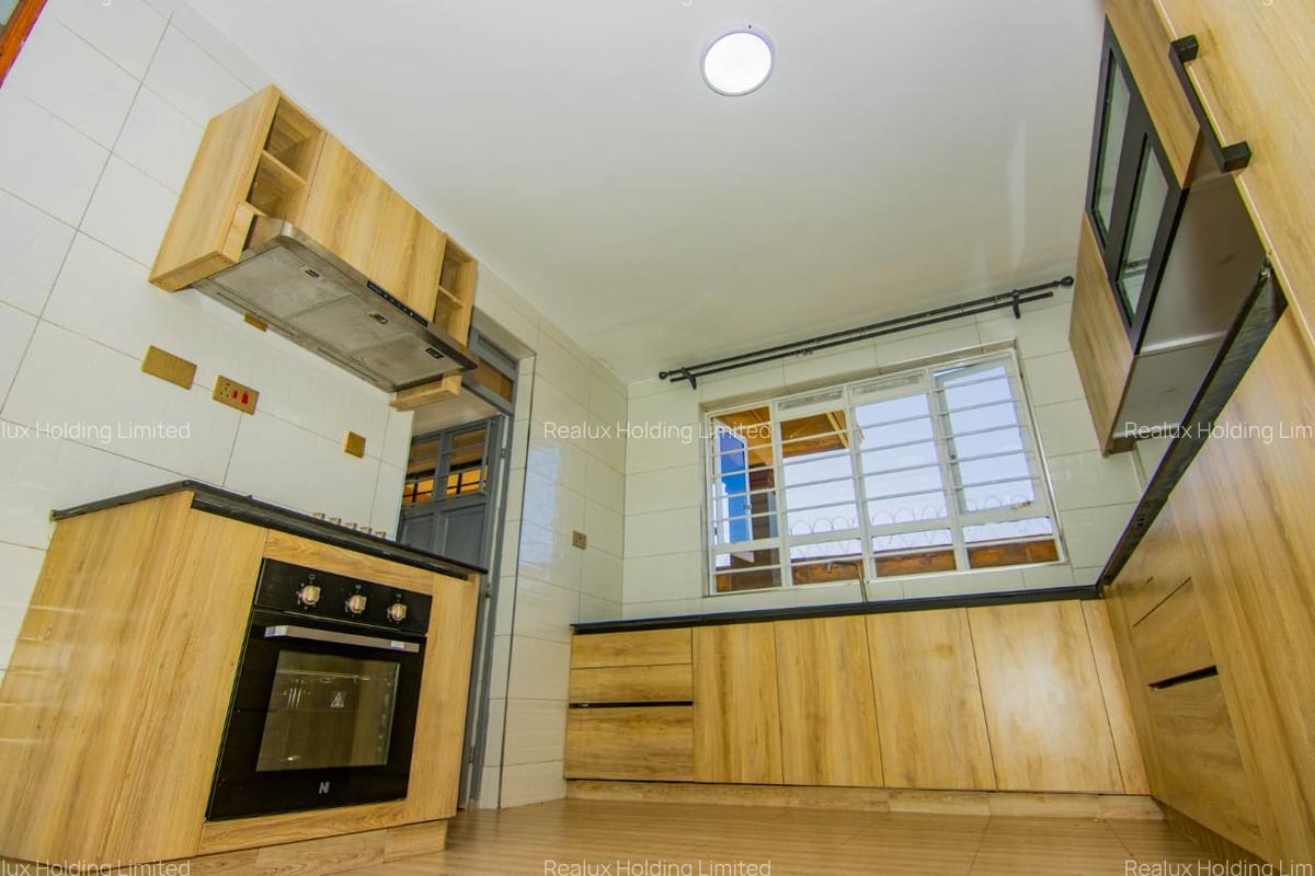 4 Bed House with En Suite in Kamangu - 4