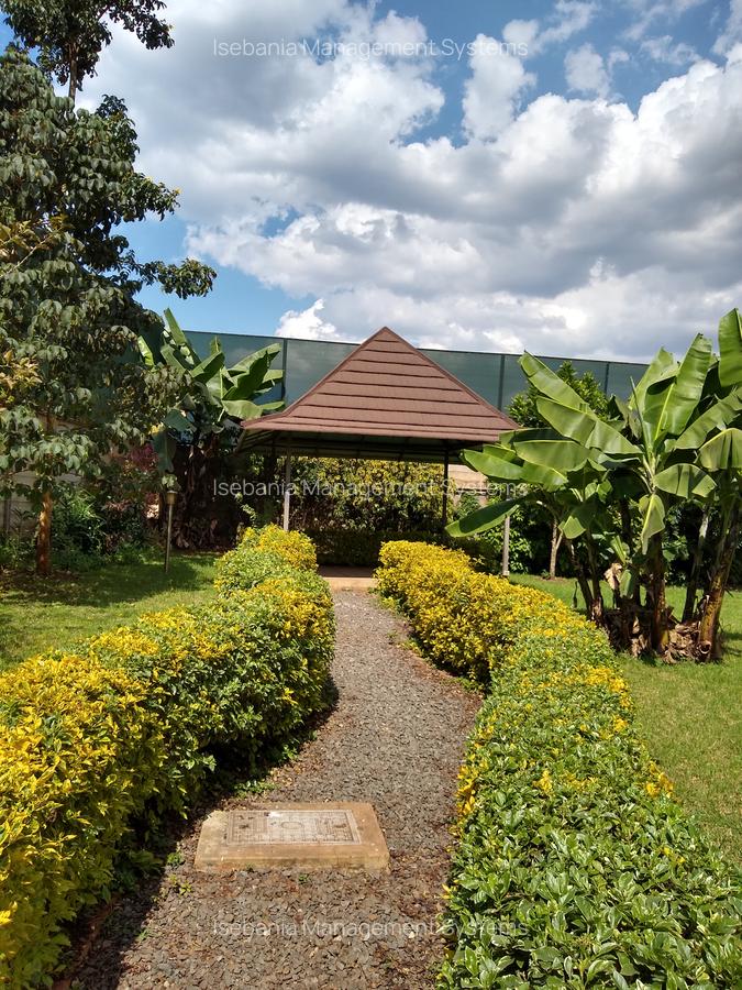 5 Bed House with En Suite at Glory Road - 3