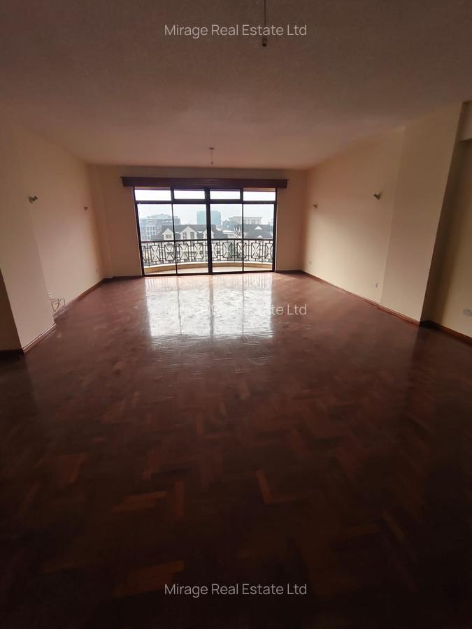 3 Bed Apartment with En Suite in Kilimani - 20