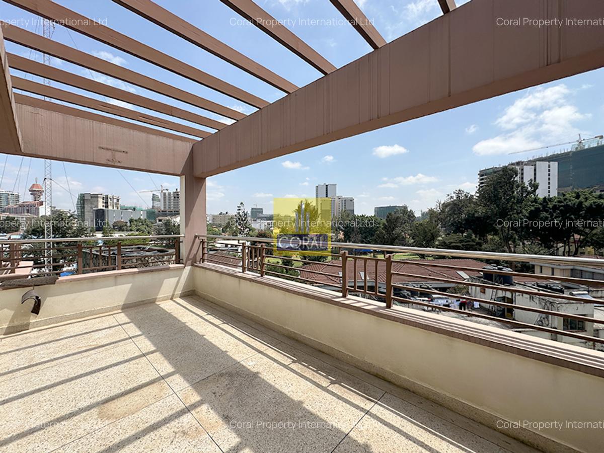 4 Bed Apartment in Parklands - 13