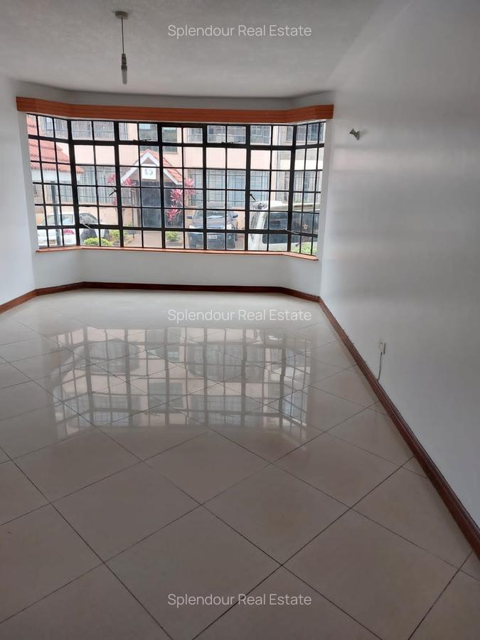 3 Bed Apartment with En Suite in Parklands - 2