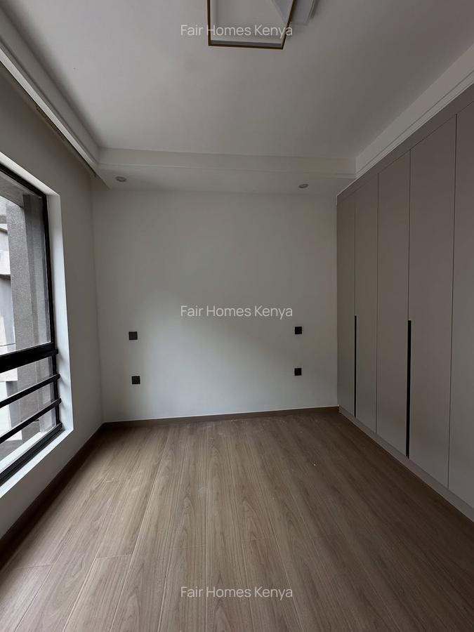 2 Bed Apartment with En Suite at Riverside Drive - 11