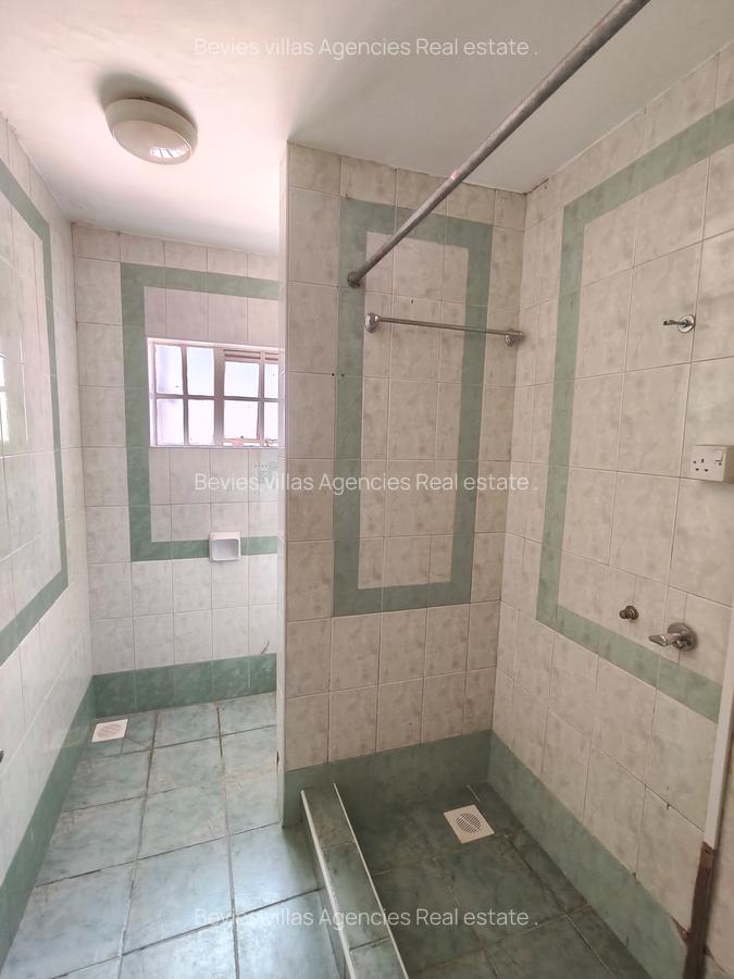 5 Bed Townhouse with En Suite at Westlands - 11