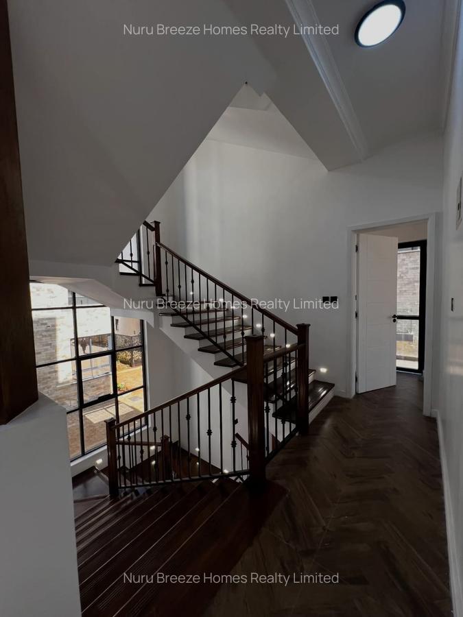 4 Bed Townhouse with En Suite in Lavington - 16