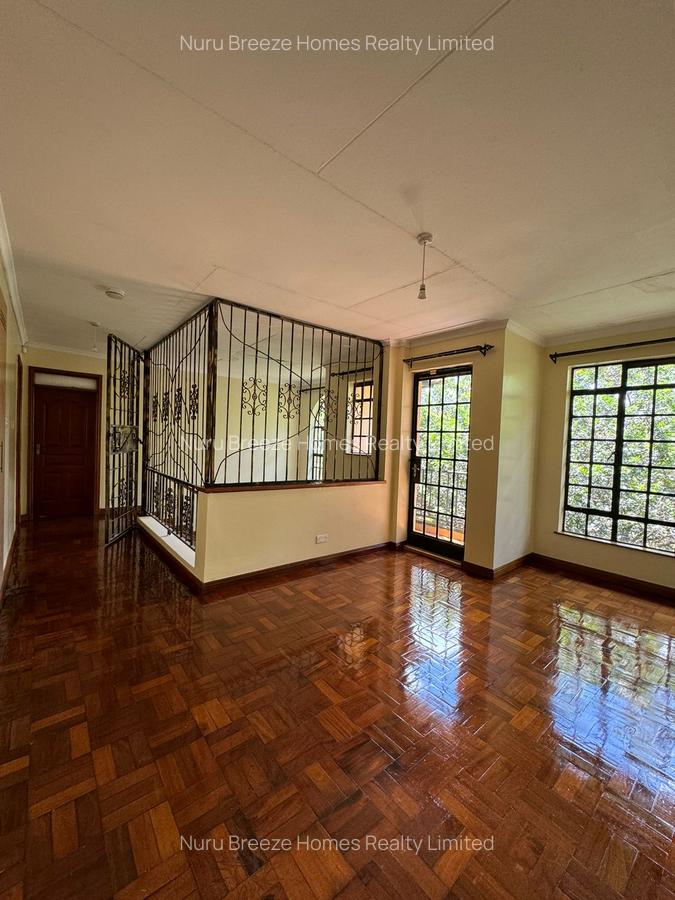 4 Bed Townhouse with En Suite in Runda - 12