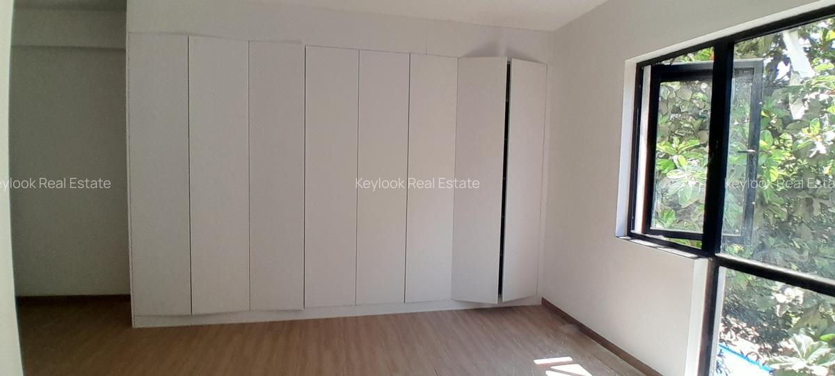 3 Bed Apartment with En Suite at Lavington - 10