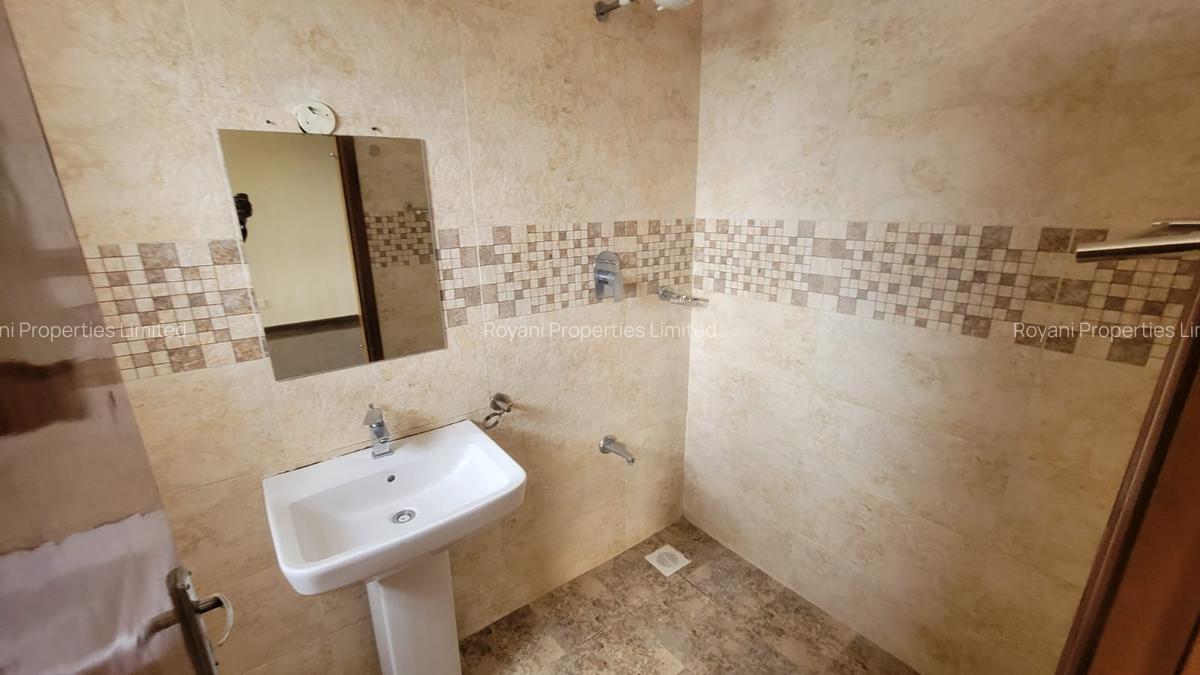 3 Bed Apartment with En Suite in Kileleshwa - 19