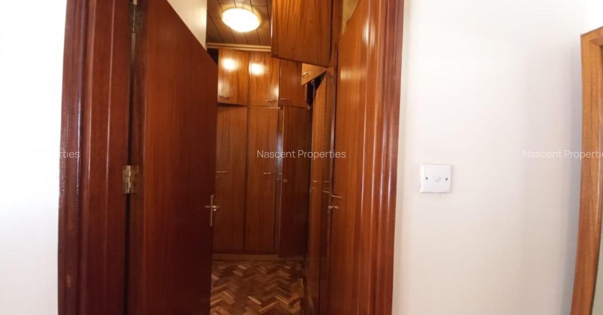 4 Bed Townhouse with En Suite in Spring Valley - 13