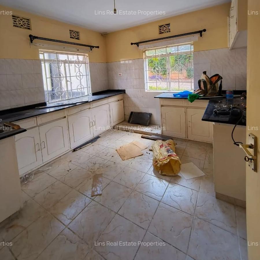 3 Bed Townhouse with En Suite in Kileleshwa - 16