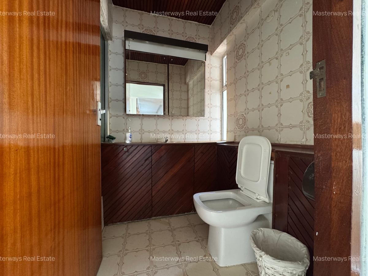 3 Bed Townhouse with En Suite in Lavington - 7