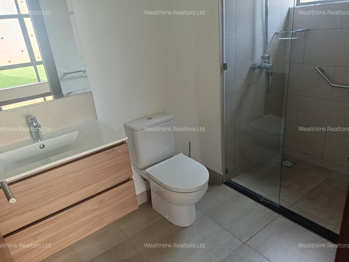 4 Bed Townhouse with En Suite at Two Rivers - 12