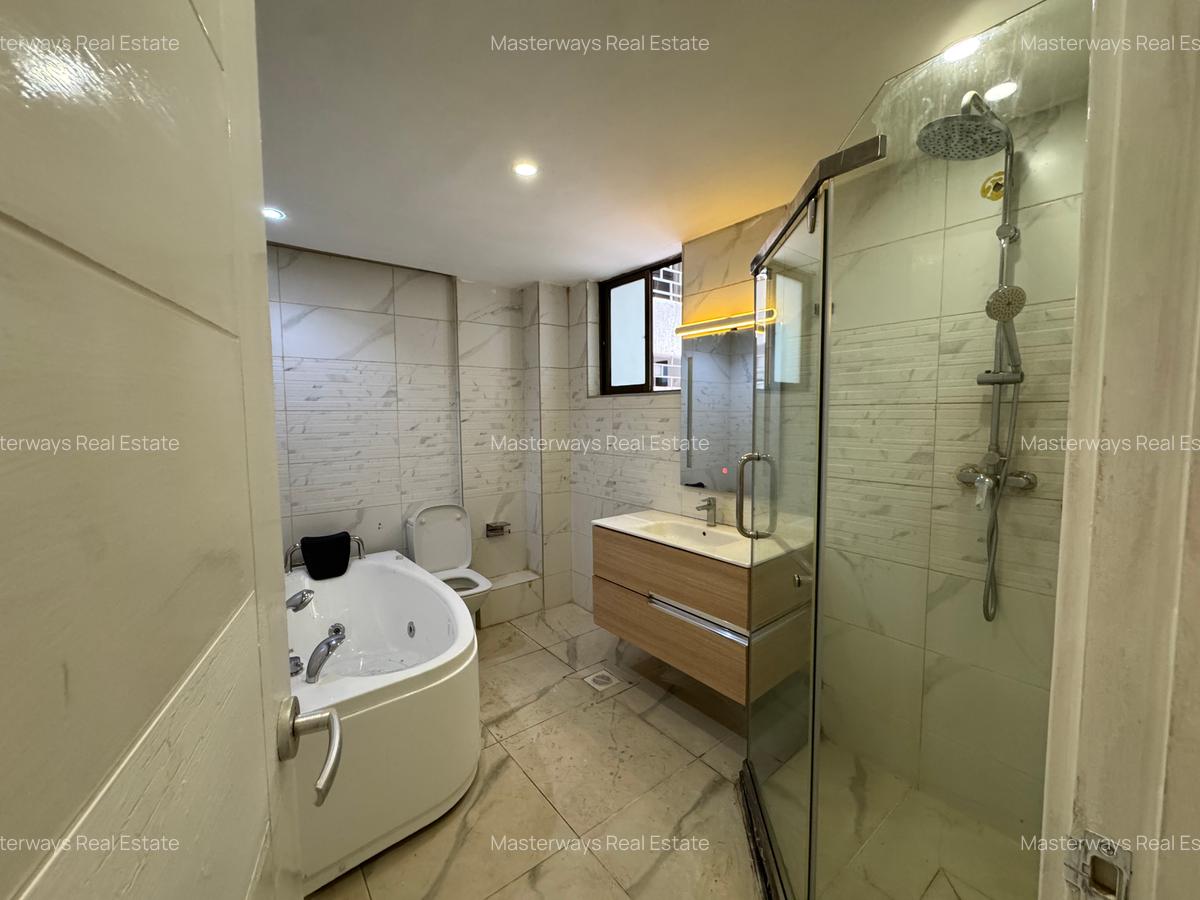 4 Bed Apartment with En Suite in Kileleshwa - 18