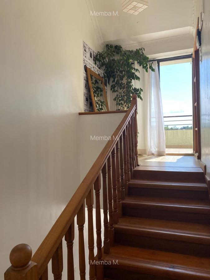 3 Bed Townhouse with En Suite in Nyari - 18