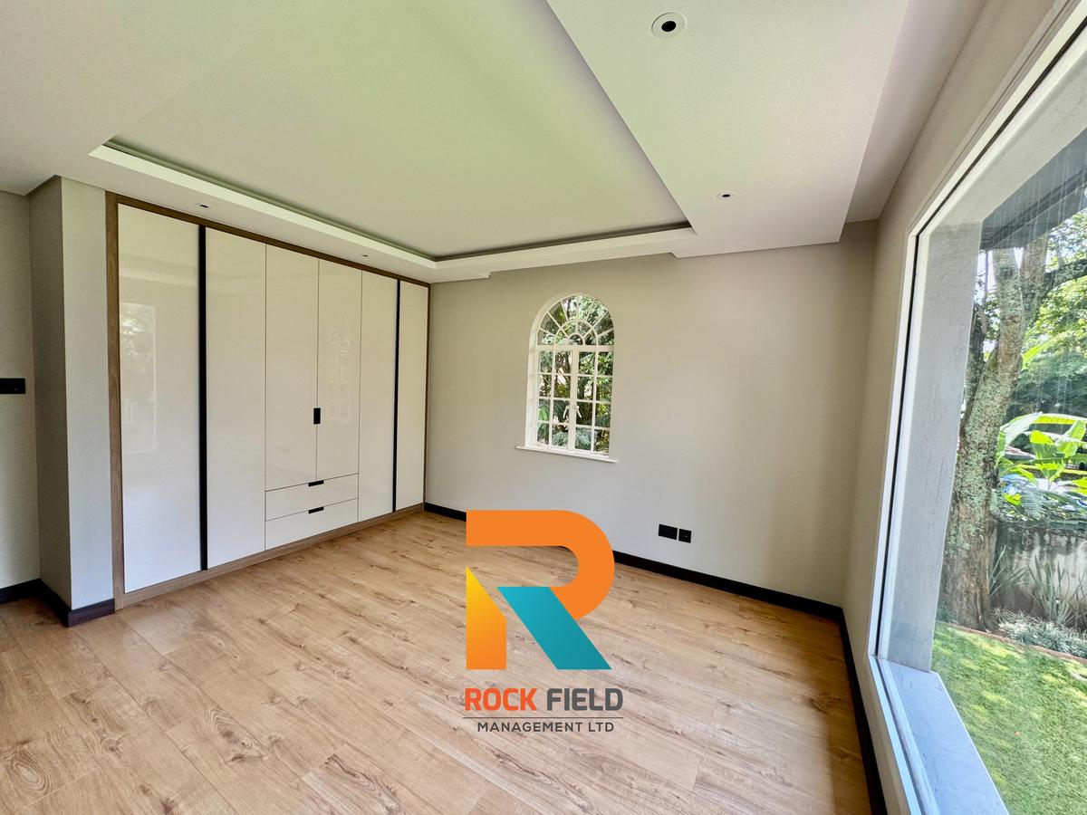 4 Bed Townhouse with En Suite in Runda - 17