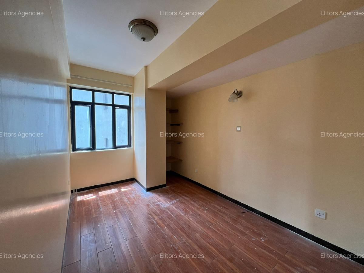 2 Bed Apartment with En Suite at Argwings Kodhek - 12