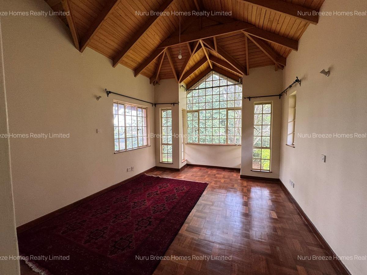 5 Bed Townhouse with En Suite in Rosslyn - 17