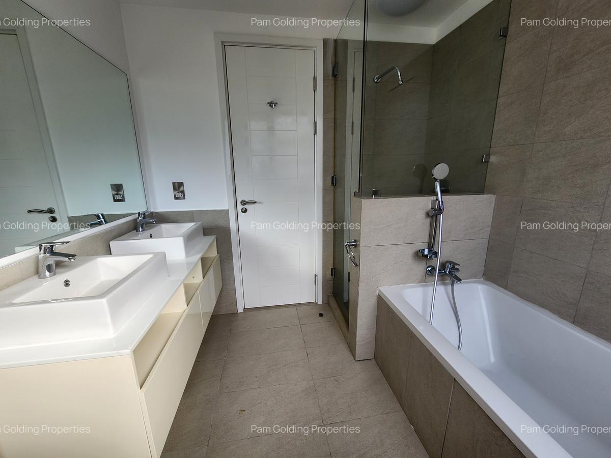 4 Bed Townhouse with Swimming Pool in Thika Road - 14