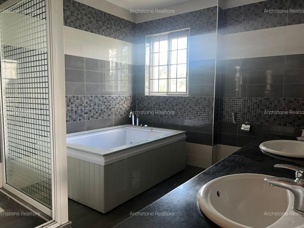 8 Bed House with En Suite in Gigiri - 8