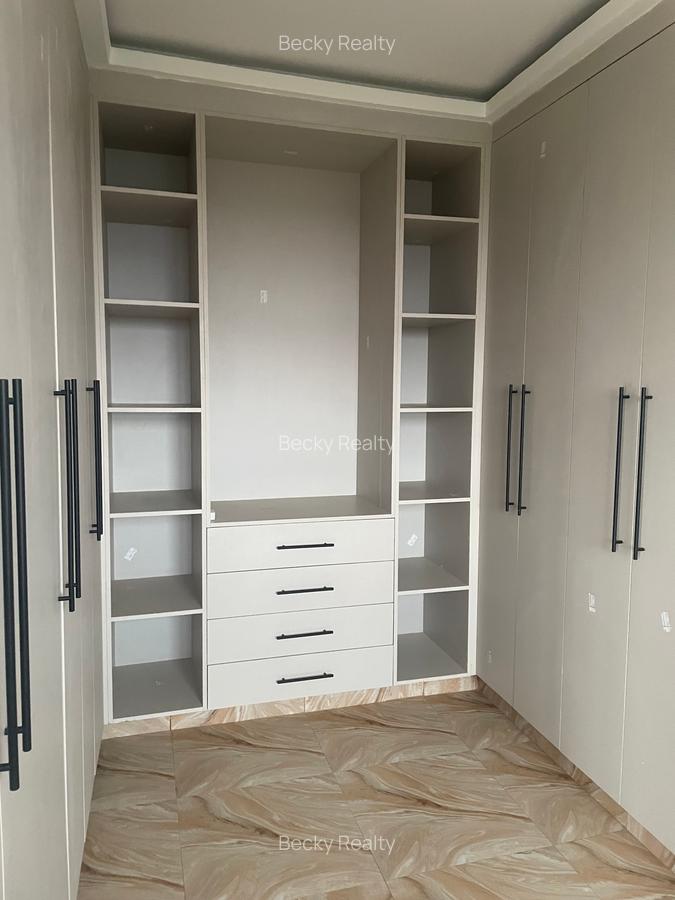 4 Bed House with En Suite in Tatu City - 14