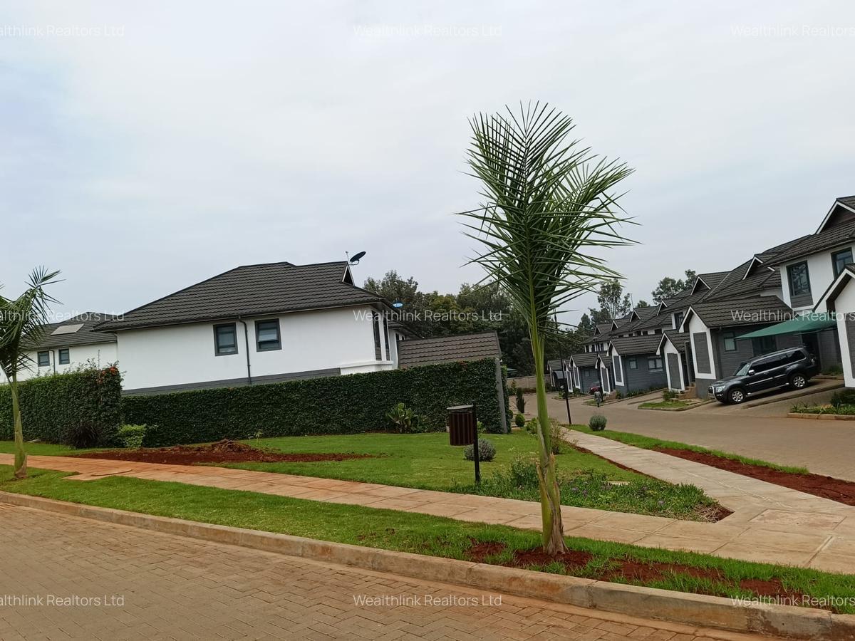 4 Bed Townhouse with Swimming Pool at Five Star Paradise - 2