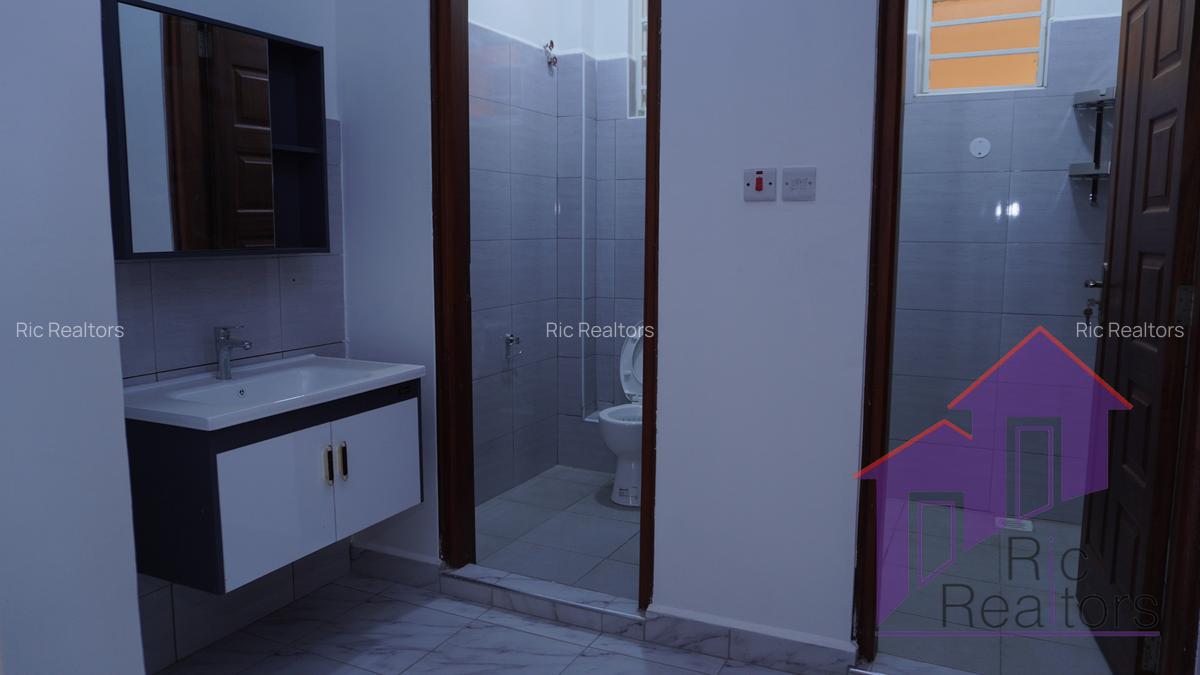 Serviced 3 Bed Apartment with En Suite at Acacia Road - 16