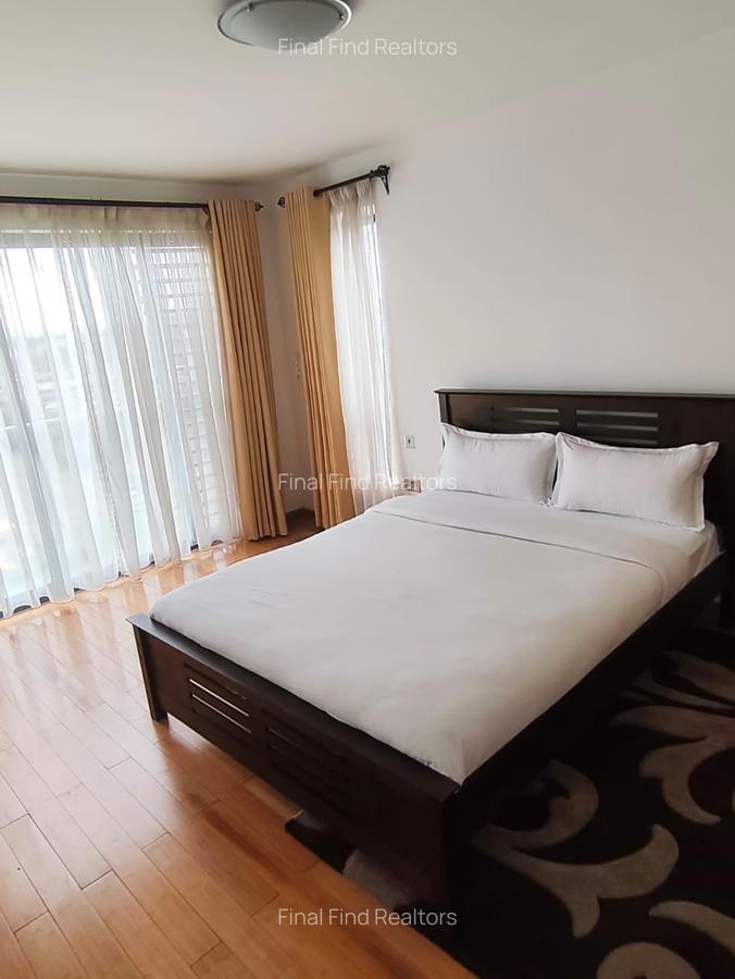 Furnished 2 Bed Apartment with En Suite in Garden Estate - 10