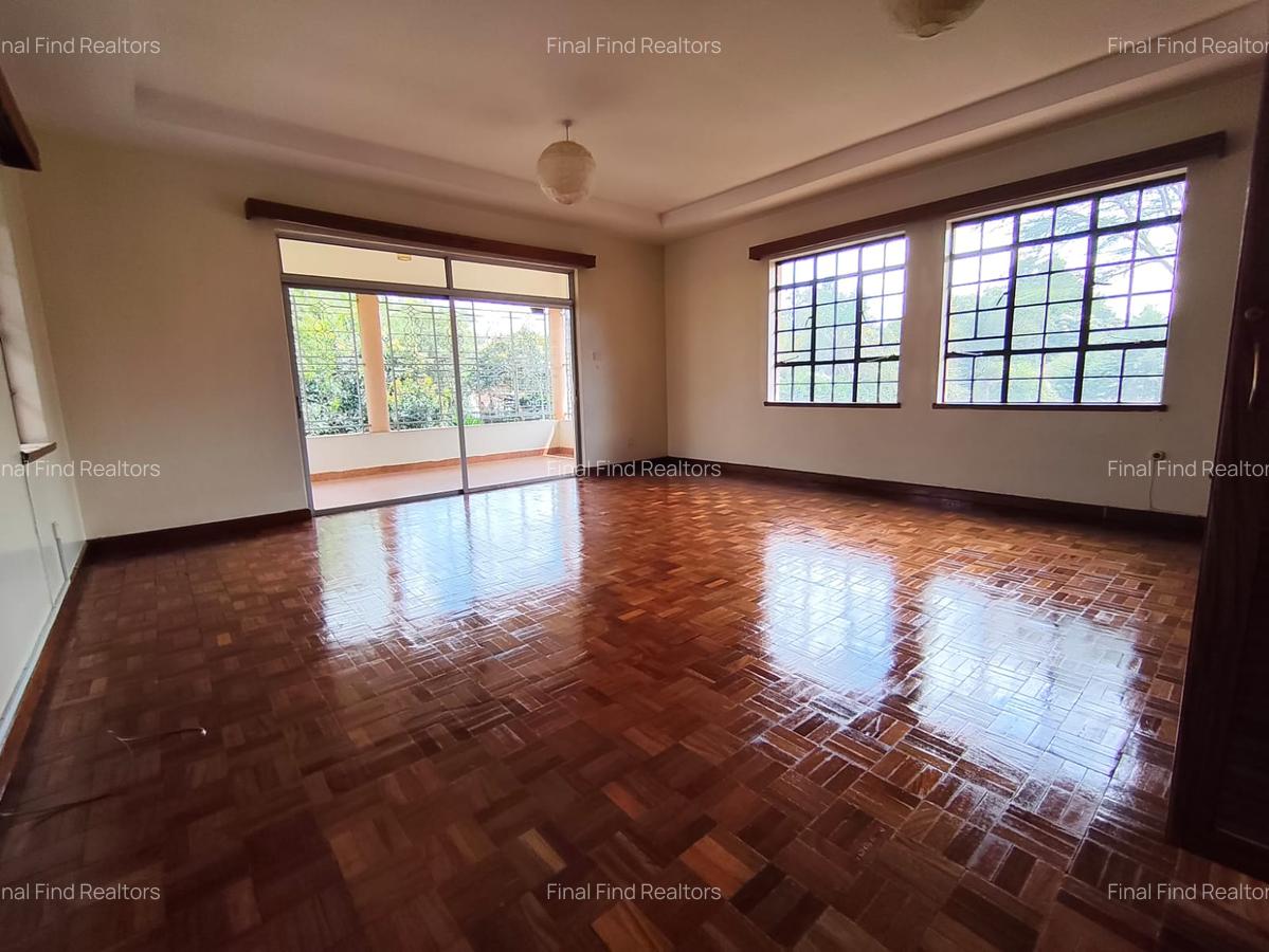5 Bed House with Garden in Runda - 8