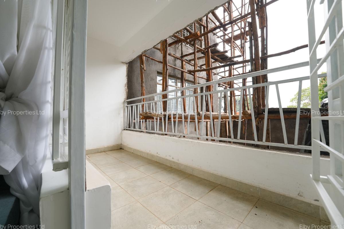 3 Bed Apartment with Borehole in Riruta - 4