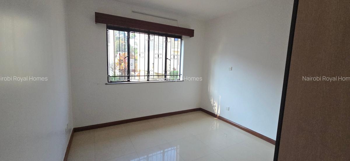 5 Bed Townhouse with En Suite at Grevillea Grove - 15