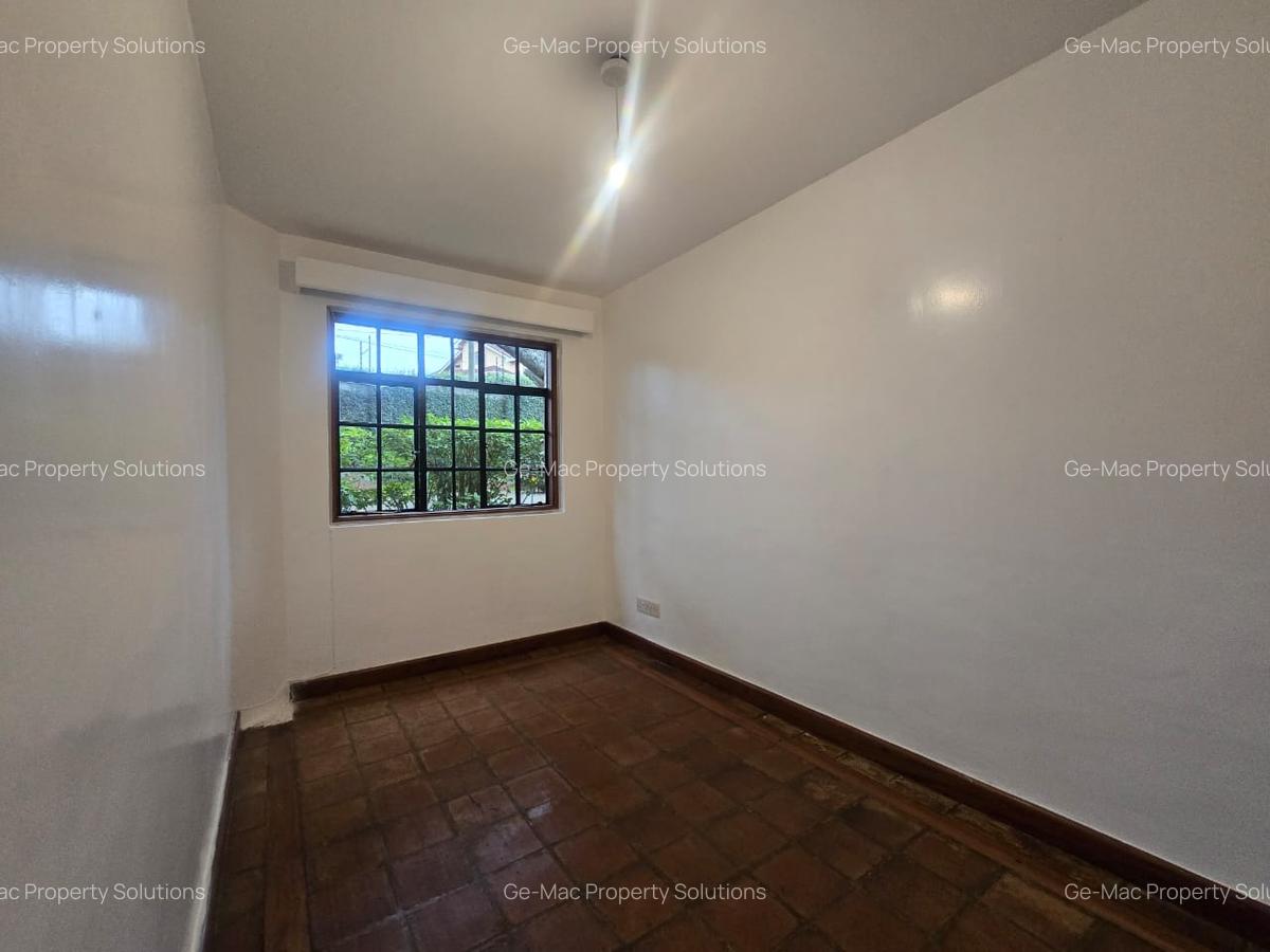 3 Bed House with En Suite in Runda - 9